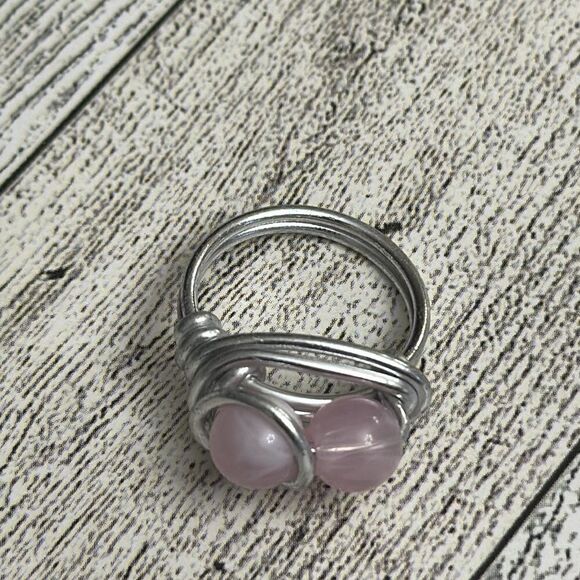 Wire Wrapped Silver Tone and Pink Bead Ring Size 7 - Picture 2 of 3